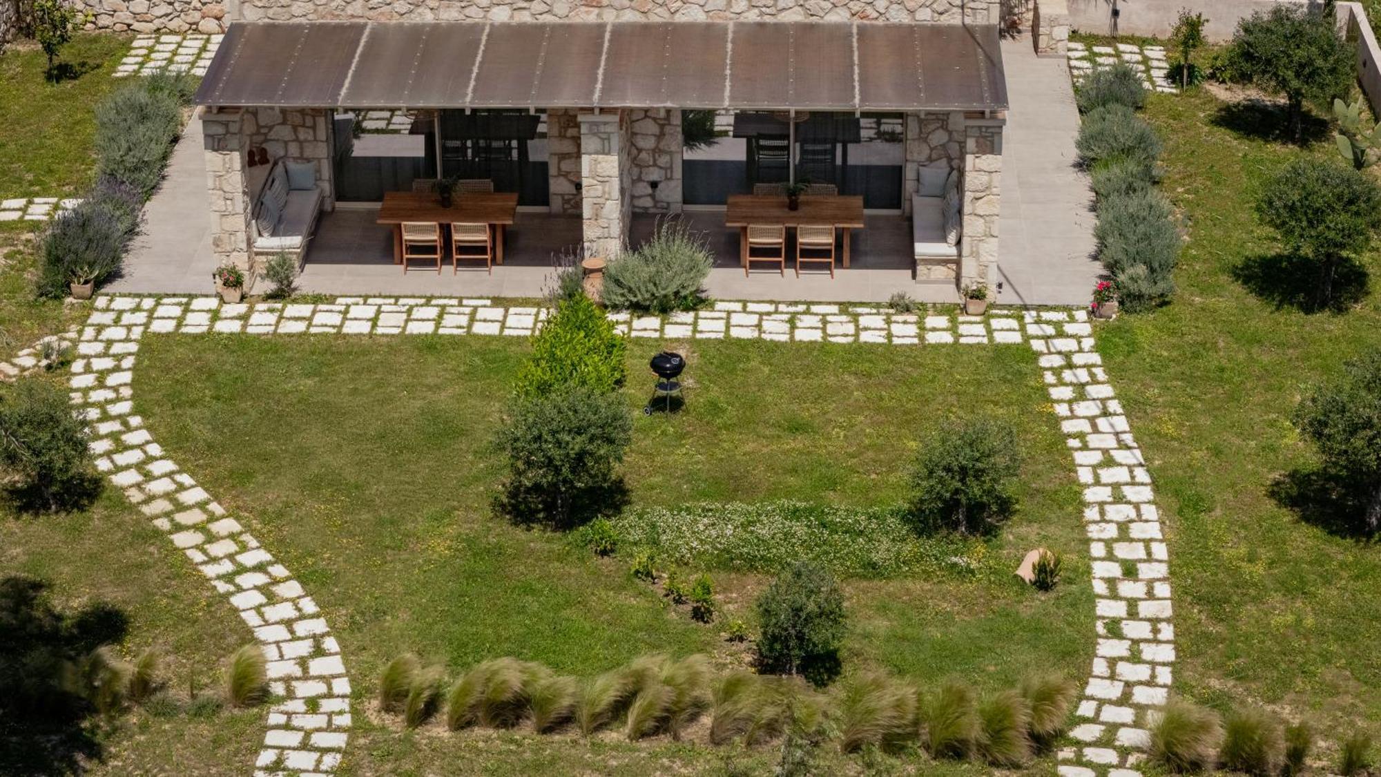 Arignote Suites Лаганас Екстериор снимка